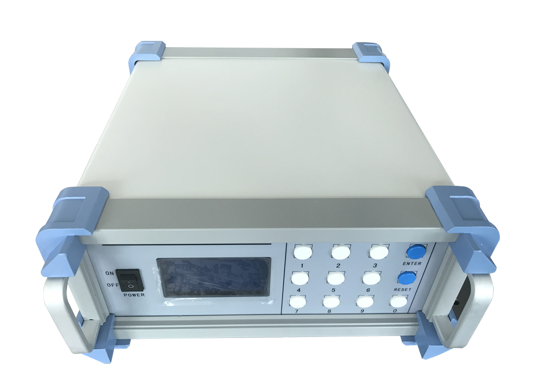 1×4 臺(tái)式保偏光開關(guān) - 廣西科毅光通信