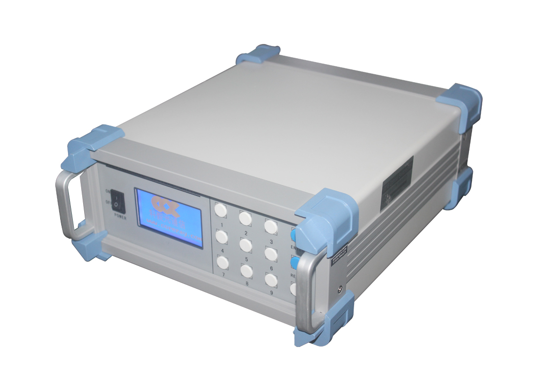 1×4 臺(tái)式保偏光開關(guān) - 廣西科毅光通信