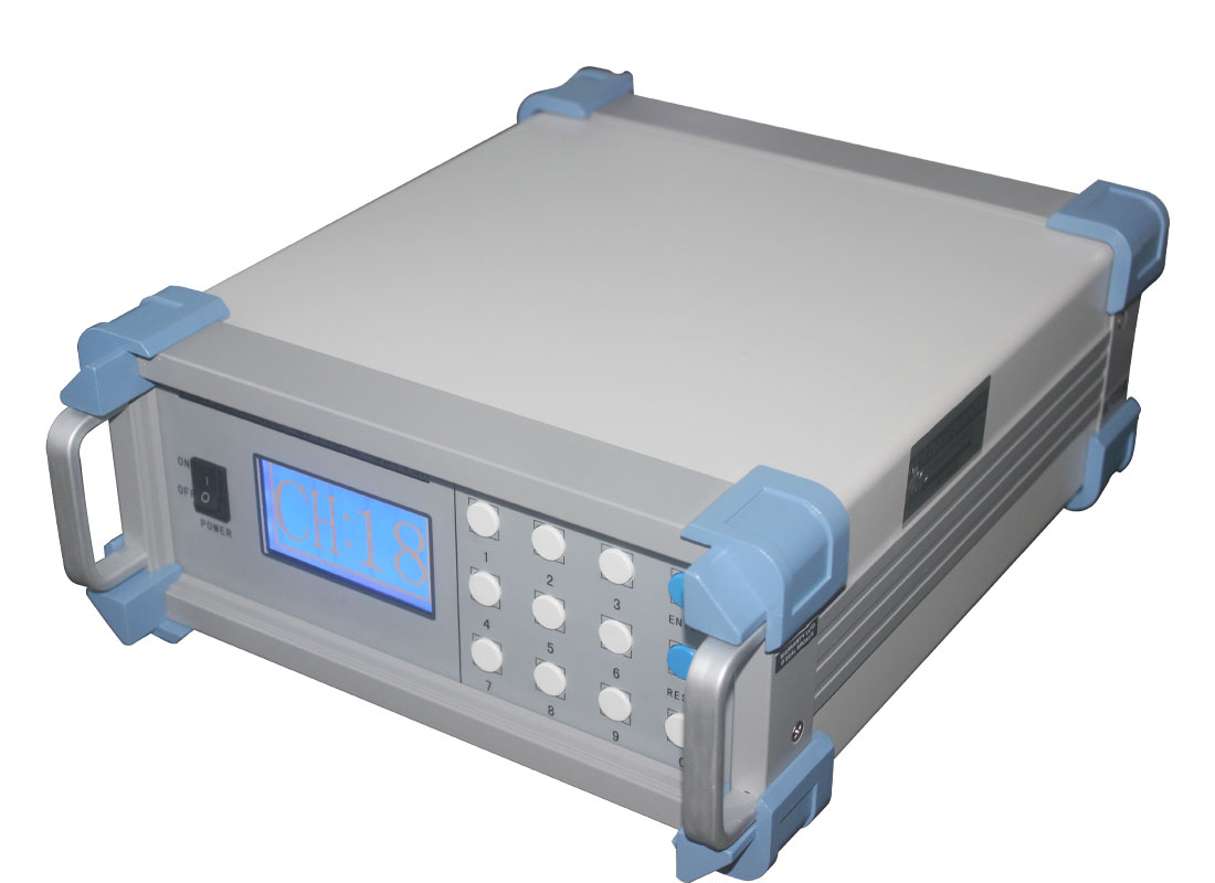 1×32臺式保偏光開關(guān) - 廣西科毅光通信