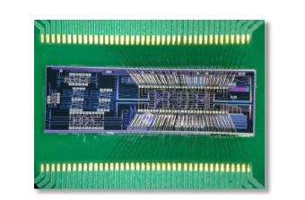 16×16 MZI光開關(guān)陣列封裝實物-廣西科毅光通信 16×16 MZI光開關(guān)陣列封裝實物-廣西科毅光通信